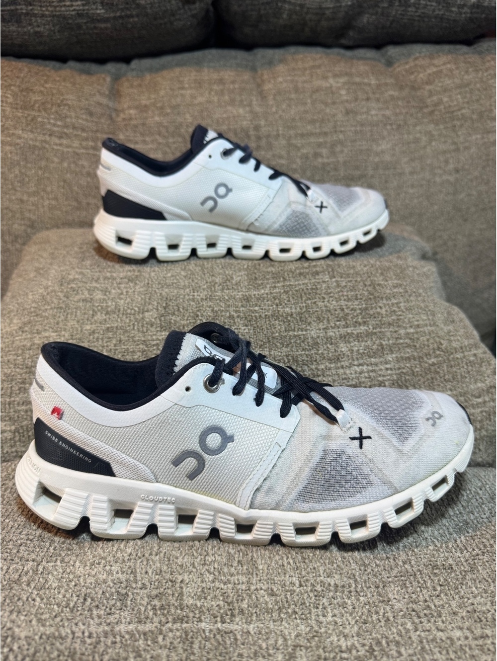 On Cloud X 3 Running Shoes White Black Women's Size 8